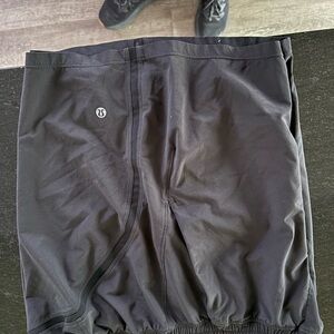 lululemon men’s shorts L 7” inseam LL